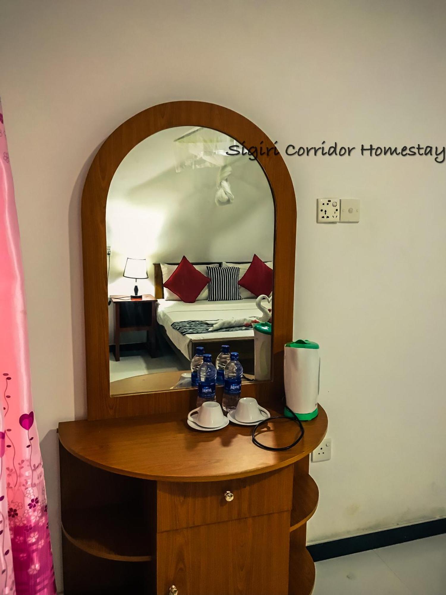 Sigiri Corridor Home Stay Sigiriya Habitación foto